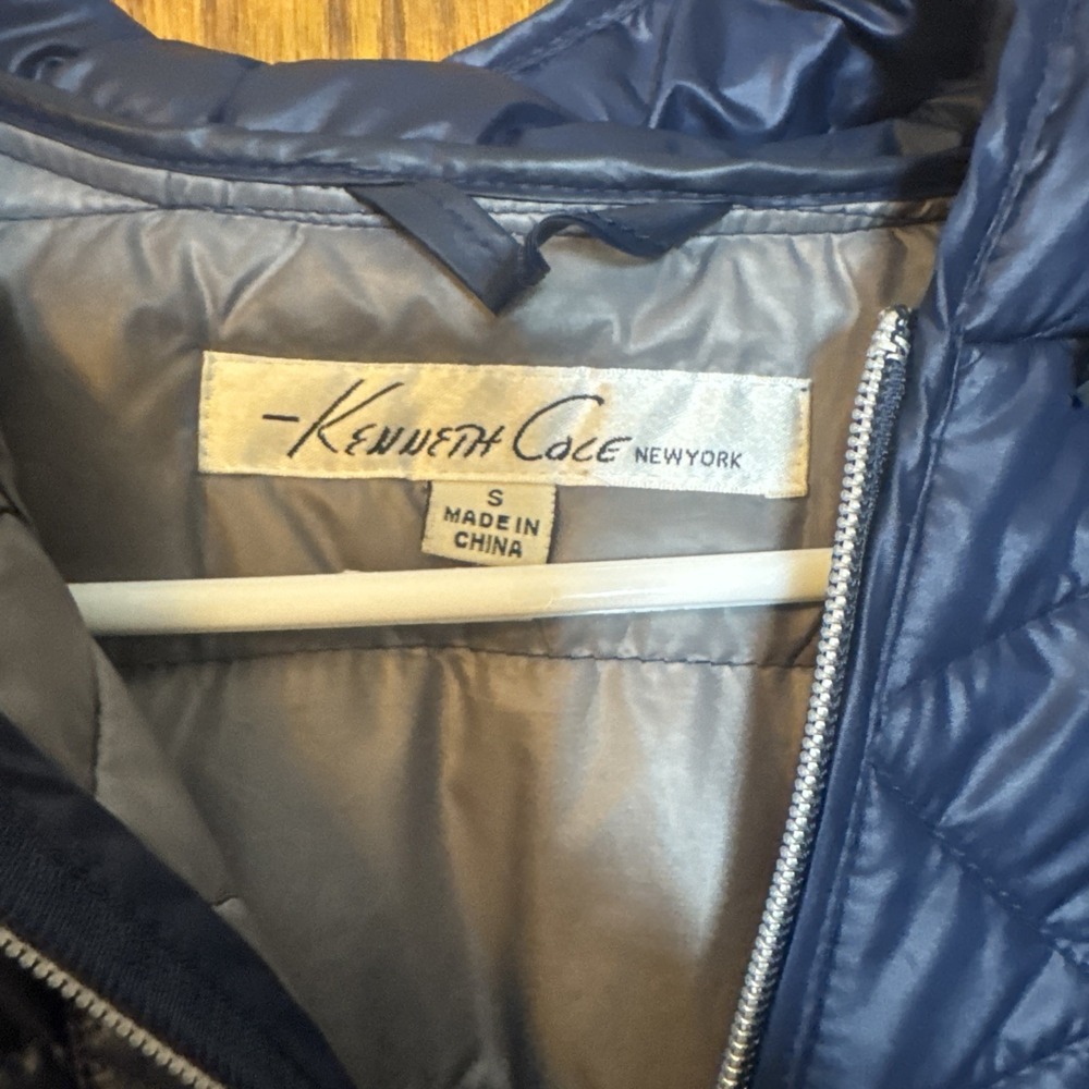 Kenneth Cole NY Women's Blue Long Hooded Puffer Jacket Sz S Lightweight - Picture 2 of 5